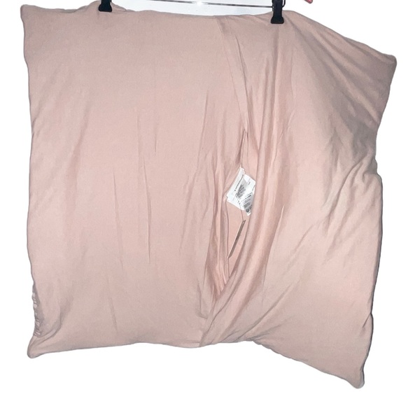 Anthropologie COTTON JERSEY CHANNEL-STITCH QUILTED EURO SHAM IN PINK NWT - Picture 4 of 6